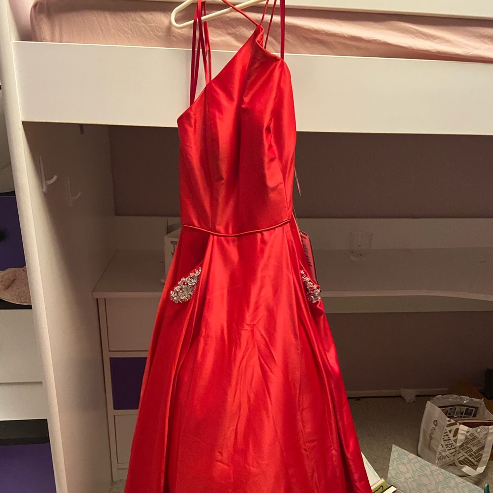 Red prom dress